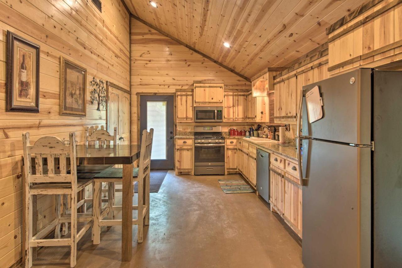 Cabin With Hot Tub Near Broken Bow Lake And Hiking Экстерьер фото